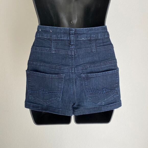 Almost Famous sz 3 high waist short shorts‎ jean shorts - Picture 4 of 5